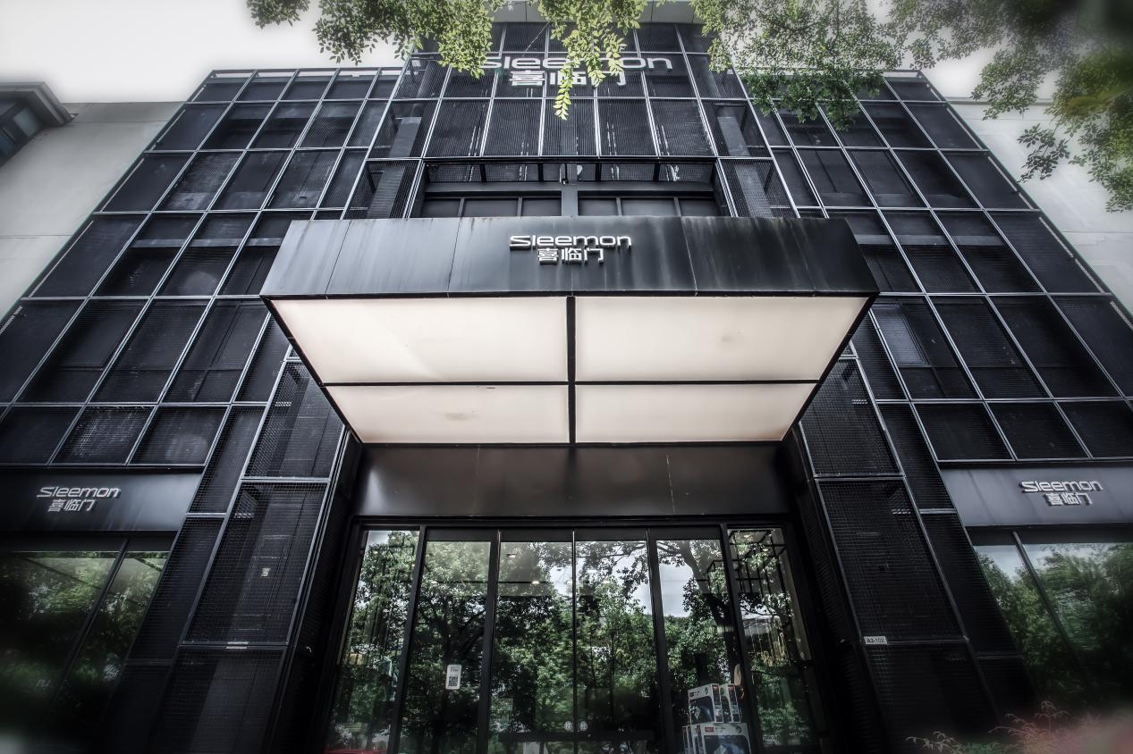 全球床垫行业东进西退：美国人败给了绍兴大厂