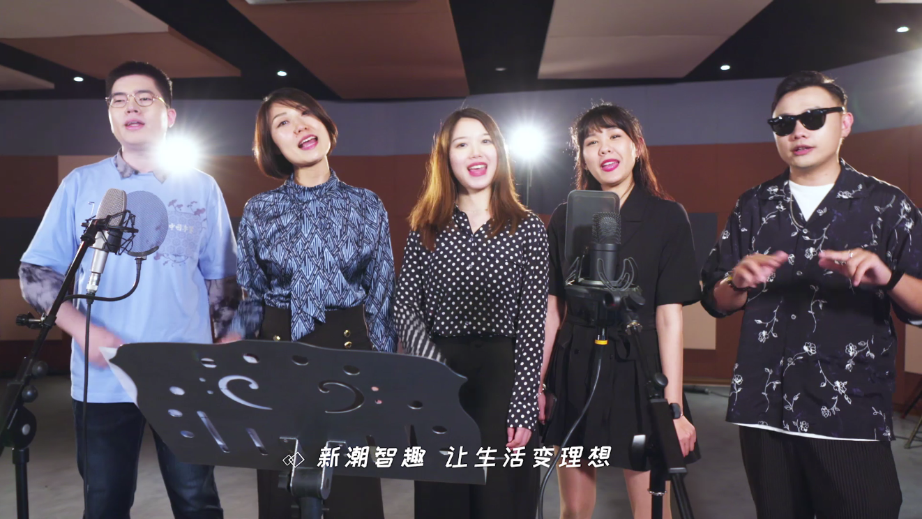 《三翼鸟》之歌再出新版本,这次是媒体人唱