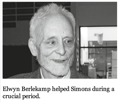 男人的照片上写着字描述已自动生成