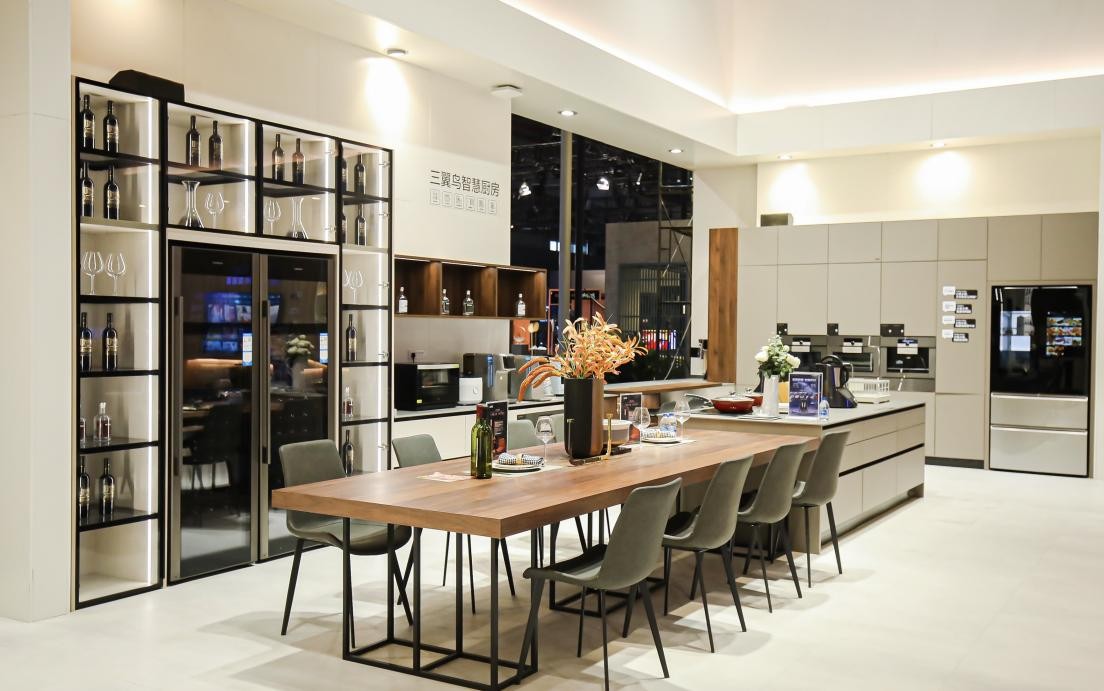 海尔智家新年盛典:看撒贝宁、王冰冰的新选择