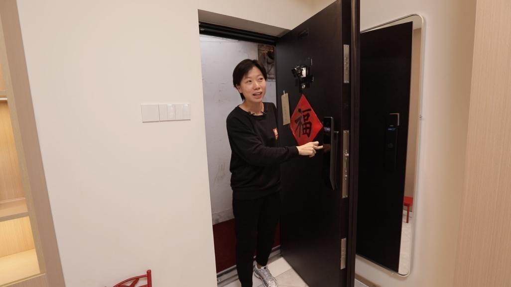 单手开门不方便?海尔智家全屋智能让生活更便捷