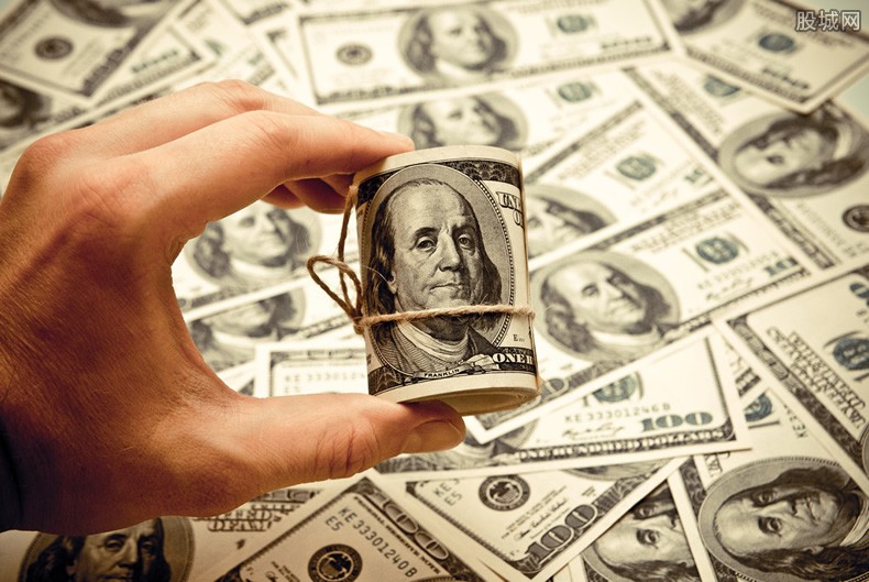 莫兰特顶薪续约