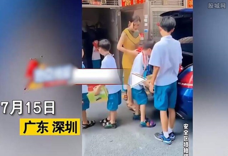 女子连生7个儿子