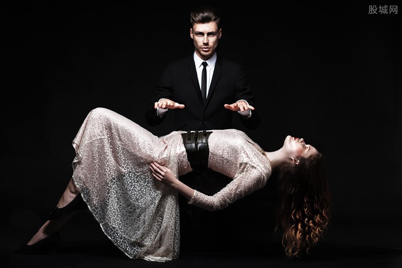 刘谦为什么突然不火了