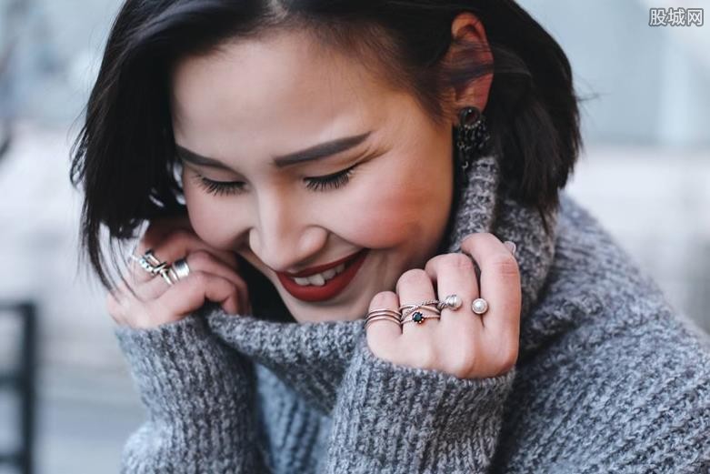 女子疑被抱错与人互换人生