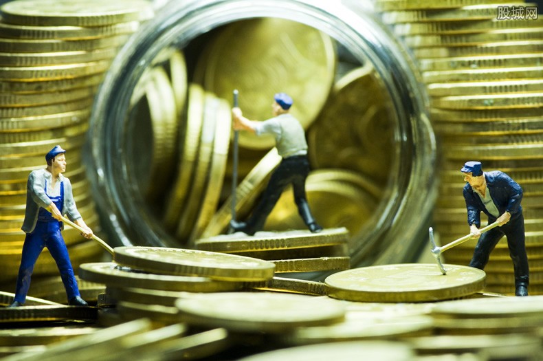 300多位基金经理被查？多家公募否认