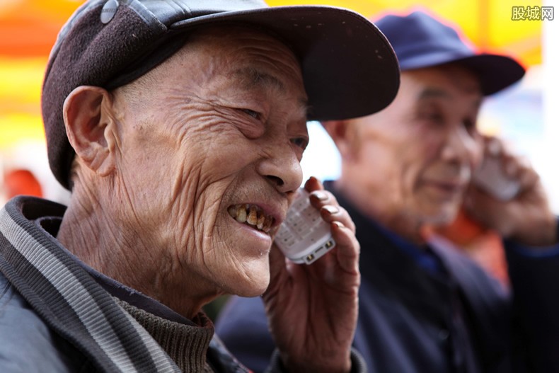 老人不帮忙带娃