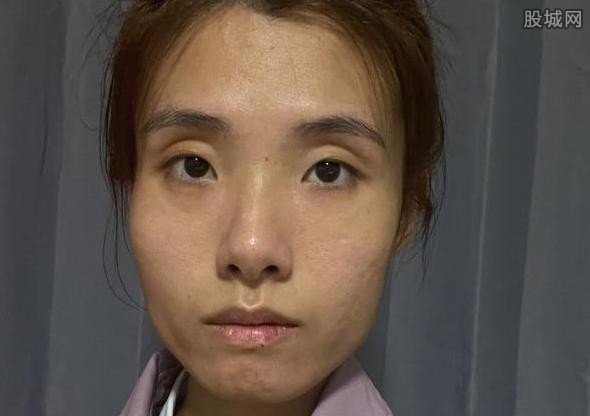 女子工作5年前后对比判若两人，所谓的岁月催人老