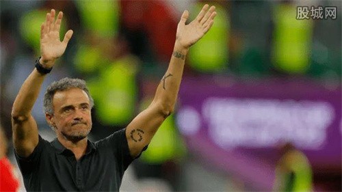 西班牙主帅恩里克离任